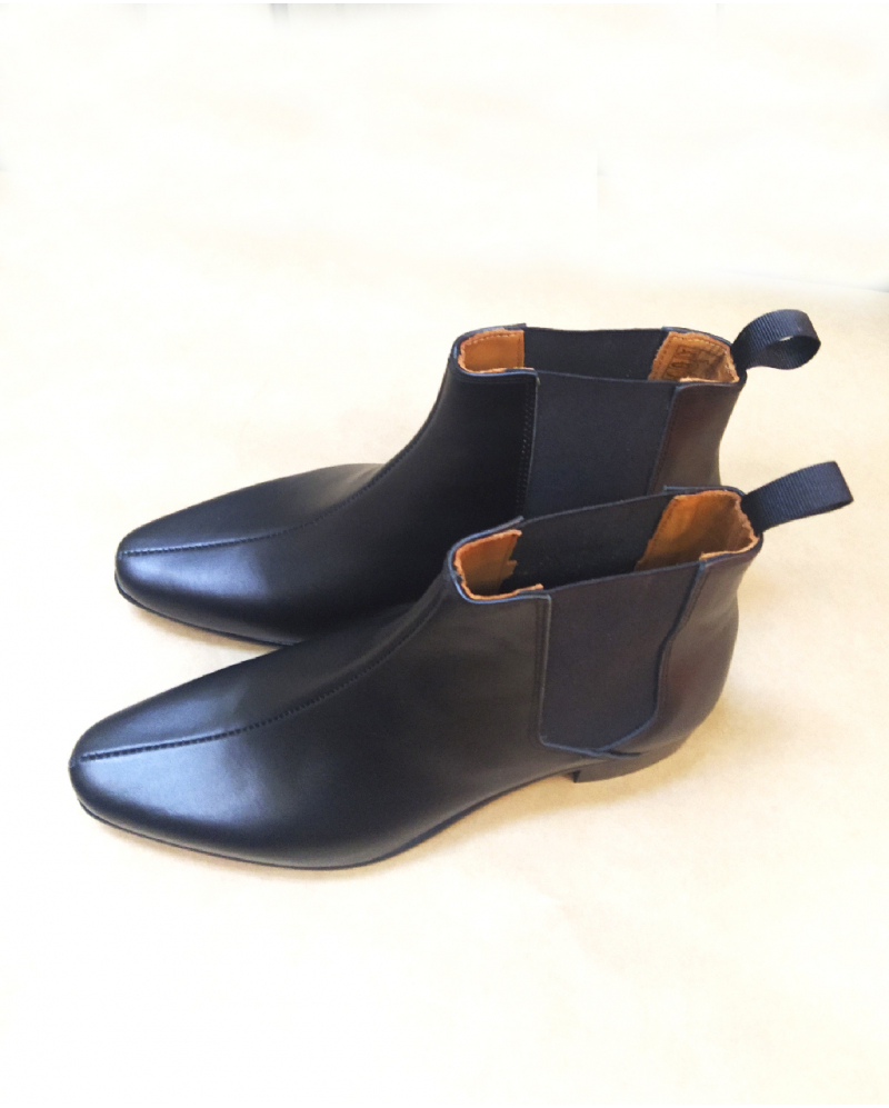 Beat Girl Black leather