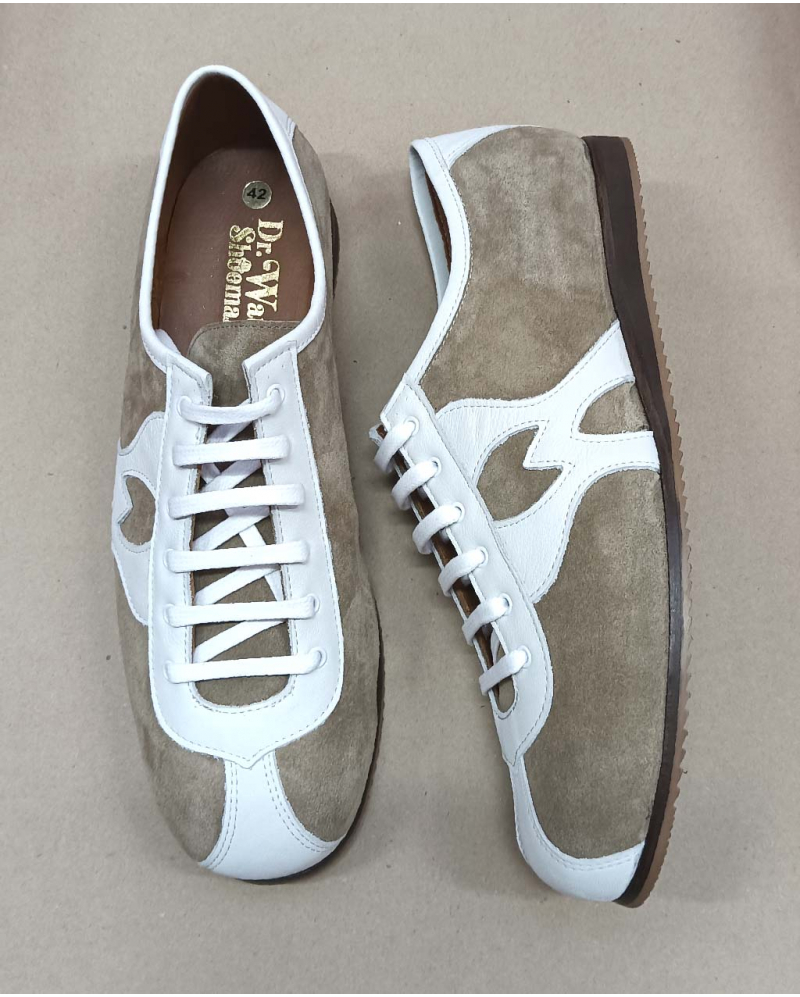 Watts Liquorice White