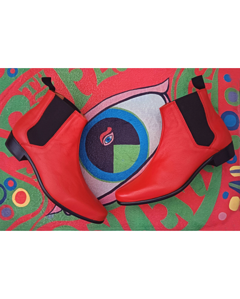 Beat Girl Red leather 2